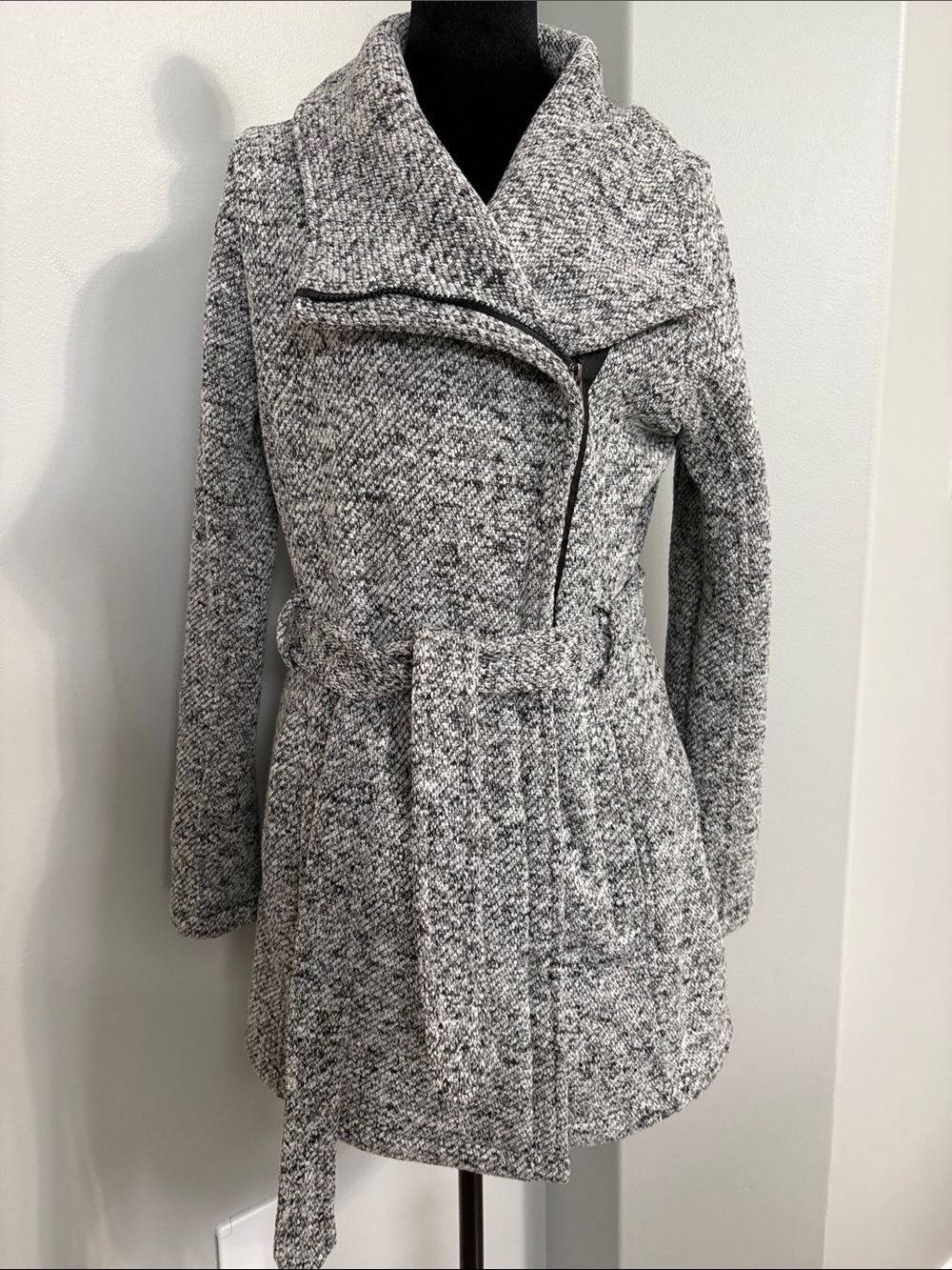 Steve Madden Gray Textured Wrap Trench Coat with Belt